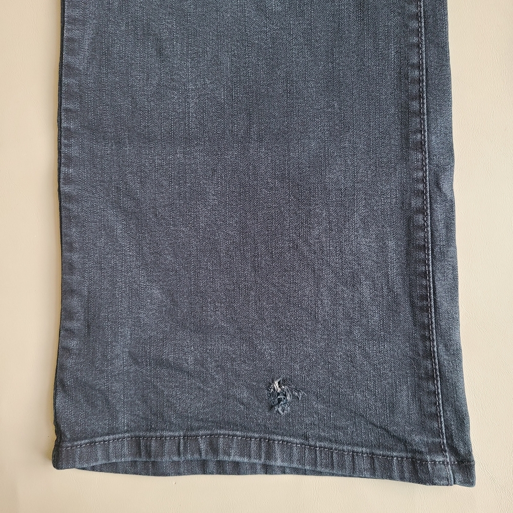 Levis Perfectly Slimming 512 Bootcut Size 16 SHORT Jeans Black Stretch Denim - Picture 9 of 11